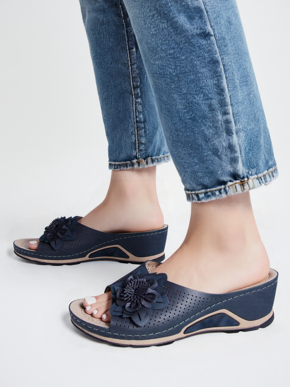 OCW Women Sandals Non-shock Arch Support Sandals 3D Flower Memory Foam Classic Summer OCWShoes
