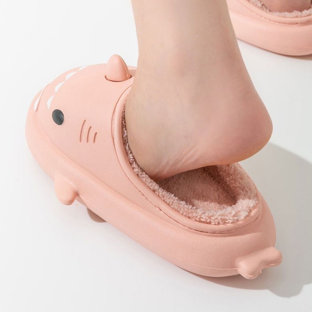 OCW Family Winter Comfortable Short Warm Fur Nonslip Waterproof Cute Shark Home Slippers Design OCWShoes