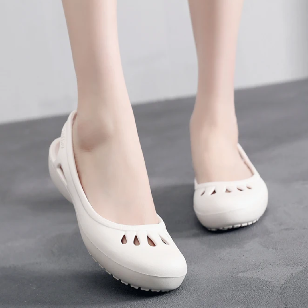 OCW Women Sandals Arch-support Comfortable Summer EVA Pain-relief Beach Clogs