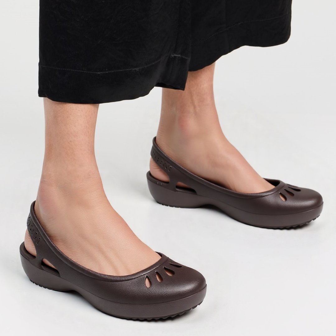 OCW Women Sandals Arch-support Comfortable Summer EVA Pain-relief Beach Clogs